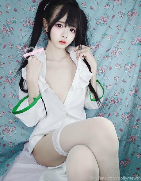 DollyMewTH modelo libre foto