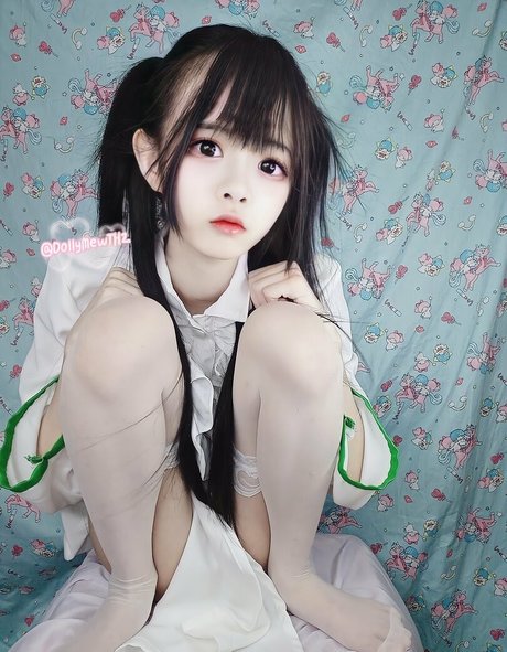 DollyMewTH modèle meilleur img