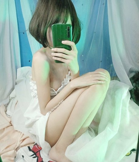 DollyMewTH star du porno belle image