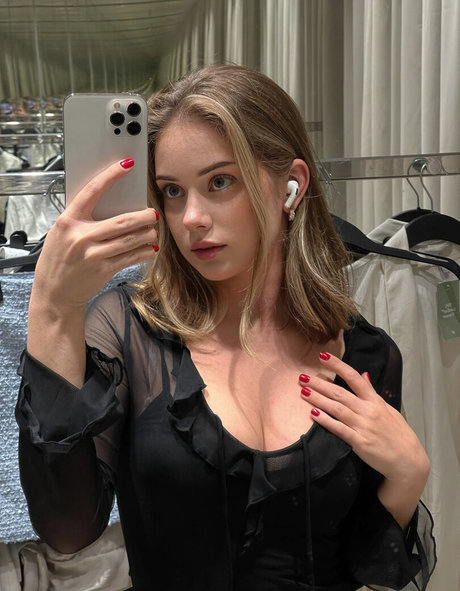 Bilochka ASMR star du porno nue img