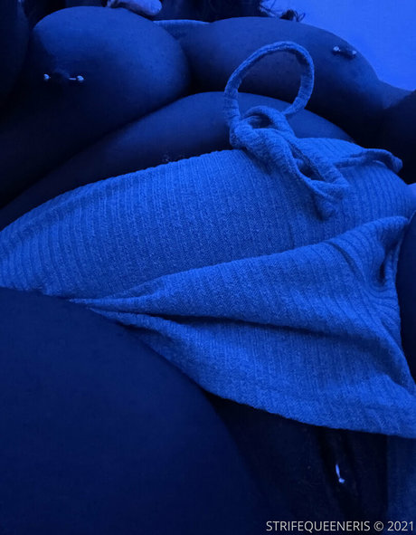 Strifequeeneris haut de star du porno img