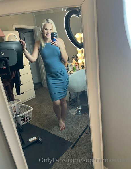 sophiaroseisreal nude star gallery