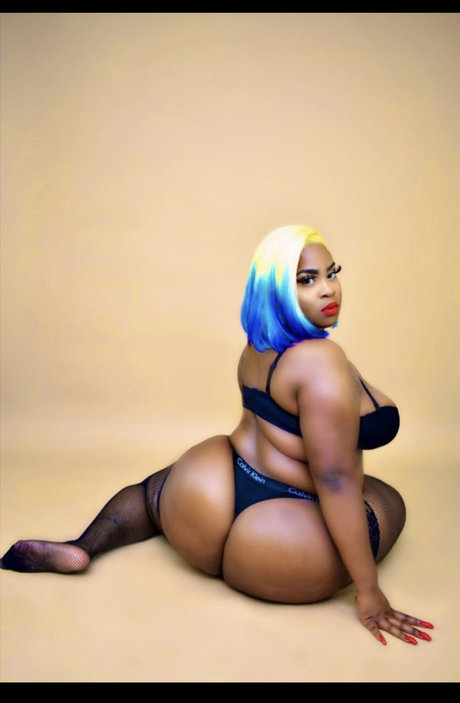 Bigbootysam star top pic