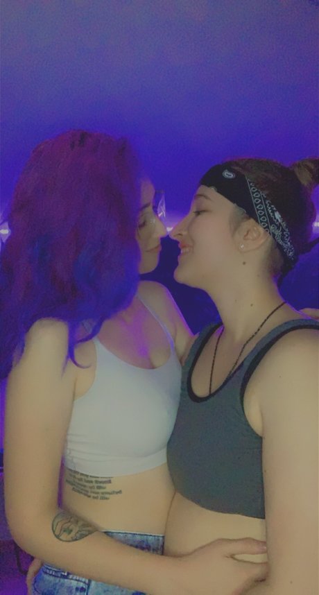 That Horny Lesbian Couple star free archive