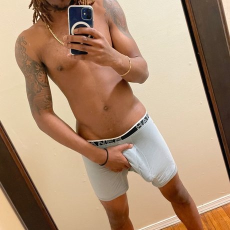 BigDaddyGlo pornstar nude image