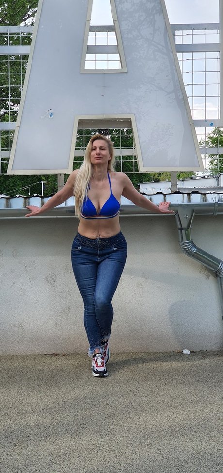 Mia Pillango actress image