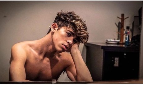 MIKEY_ pornstar nude galleries