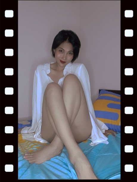 Yuri xxx model images