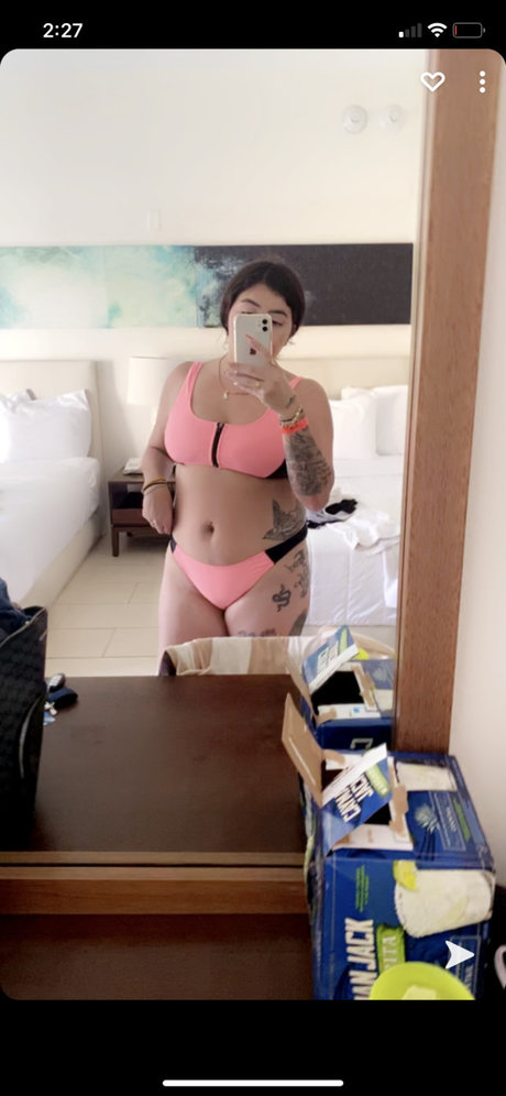 AhMariiie N Channel pornstar nude archive