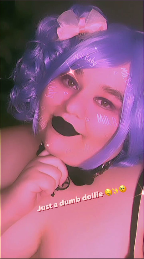 Mimi Dollie star top gallery
