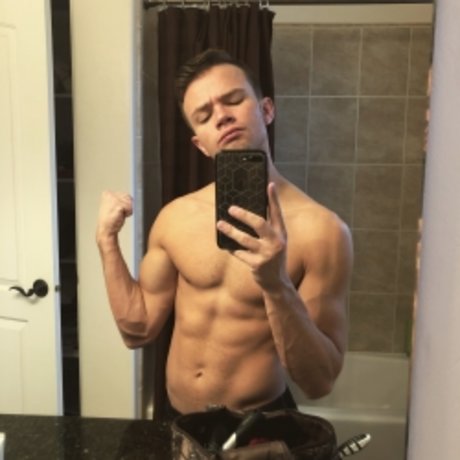 Logan Cross star erotic image