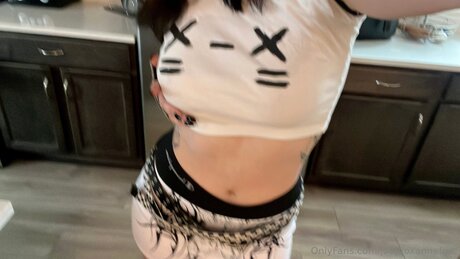 Joey Roxanne FREE pornstar perfect images