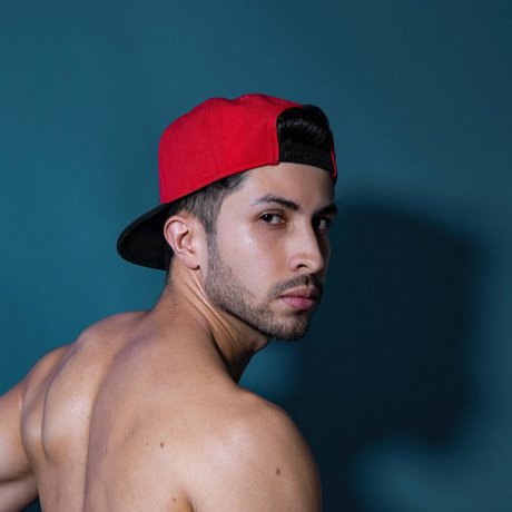 Joelinblue porn model pic