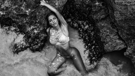 Mila Casta model pretty galleries
