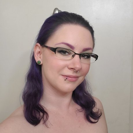 Ms Calico top model image