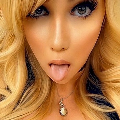 Kelly Pierce exclusive pornstar pics