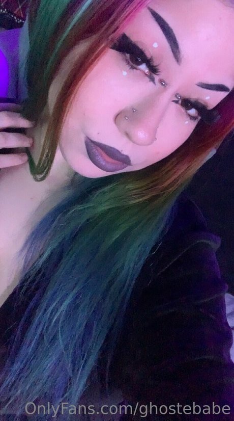 ghostebabe nudes model pic