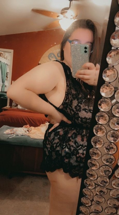 lilpeachpit profile image