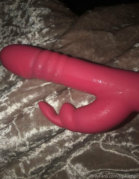 lilpeachpit star erotic img