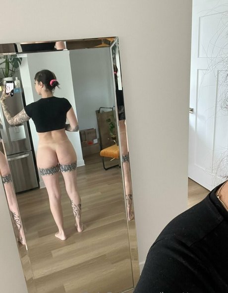 lorettaxrose pornstar adult pic