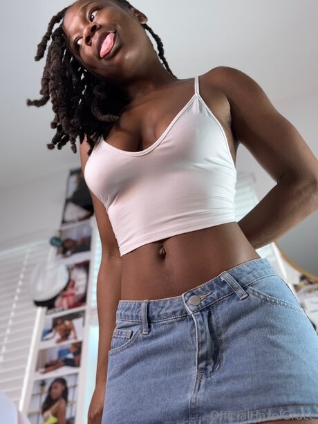 iwanthazelgrace adult star gallery
