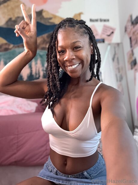 iwanthazelgrace top star img