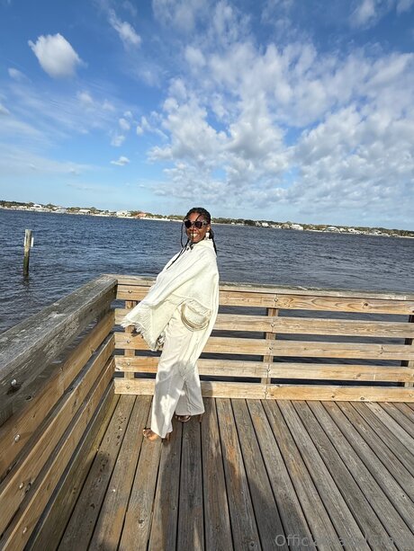 iwanthazelgrace bonita actriz galerías