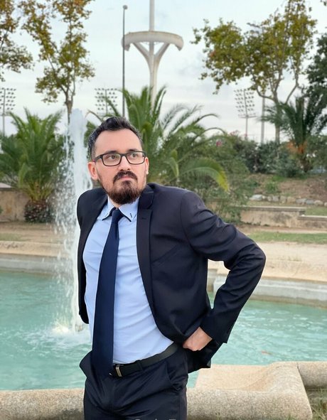 officepant actrice artistique galeries