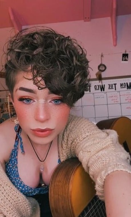 graceful addison art pornstar picture