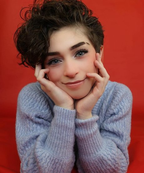 graceful addison modelo superior fotos