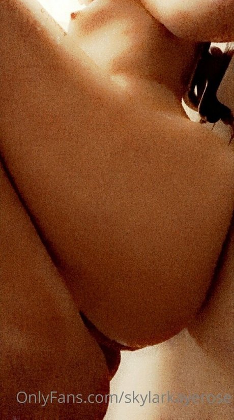 skylarkayerose mannequin archive