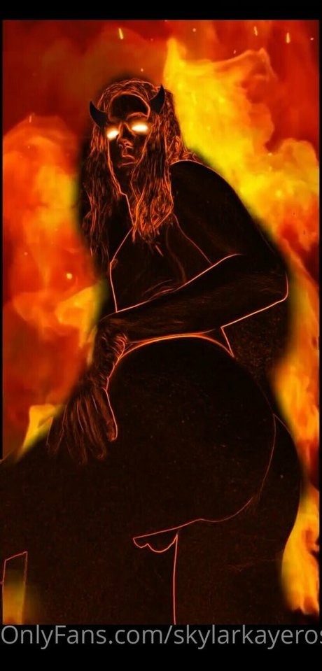 skylarkayerose top star img