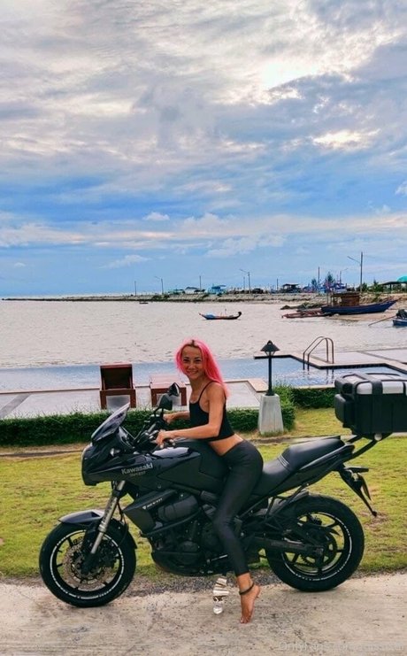 mommydivip modèle gratuit archive