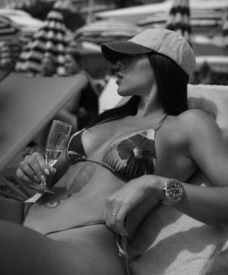 danellaurbaytv top star galeries