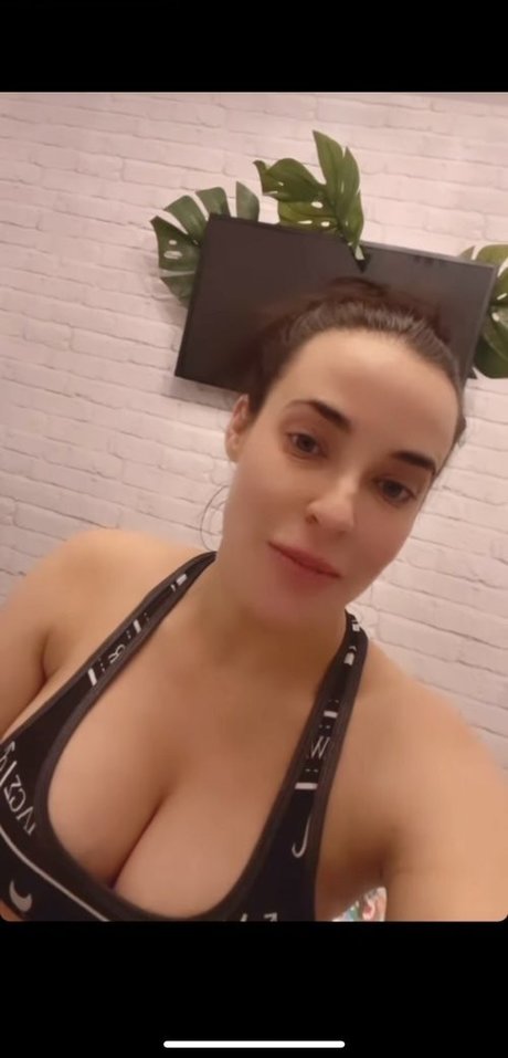 Stephanie Davis star du porno gratuite galerie