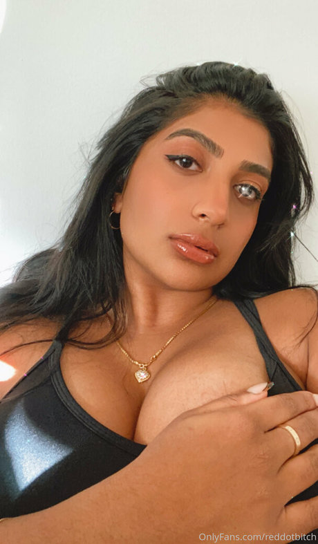 Reddotbitch estrella porno desnuda imagen