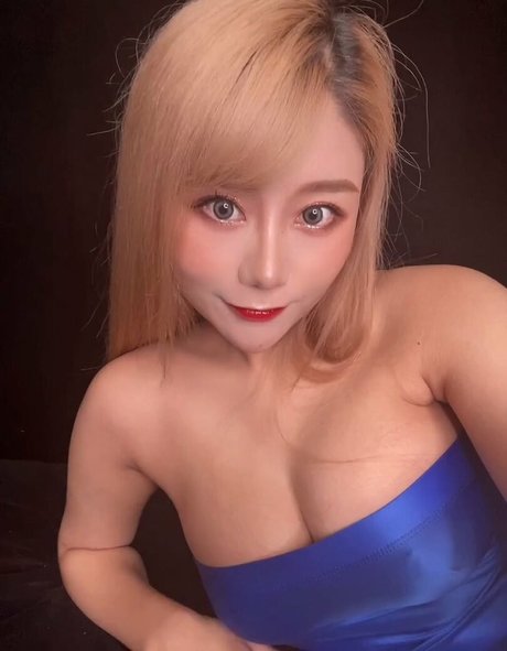 Uying Imagen de perfil