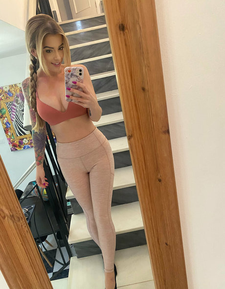 the charlie z exclusive model photos