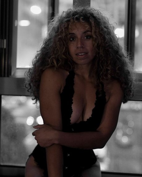 chelly pop beautiful model picture