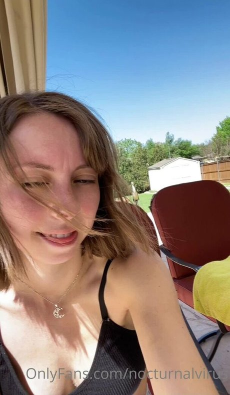 Nocturnal Virus actriz caliente archivo