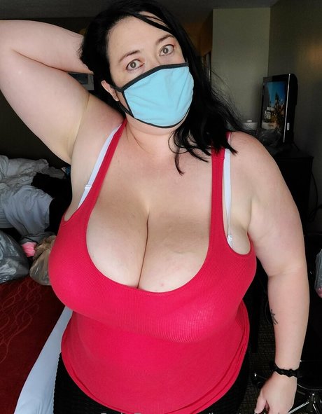 bustybigbooty actriz atractiva galería