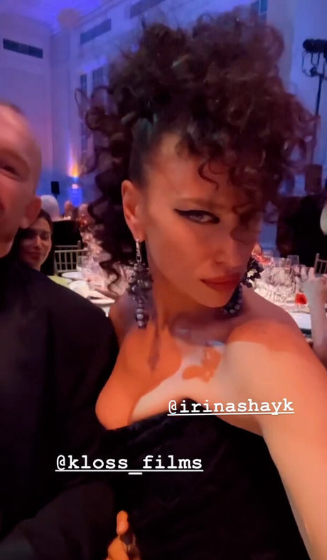 Irina Shayk star du porno adulte collection