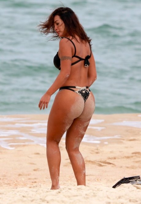 Carol Nakamura modelo adulto fotos