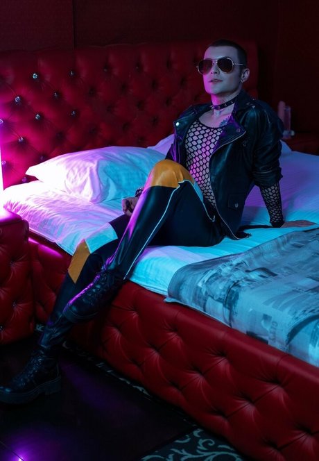 everybery ftm vip modèle sympa archive