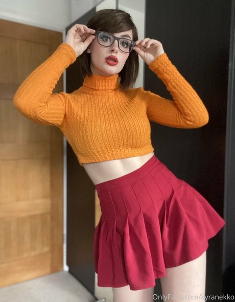 Kyranekko modelo desnuda galerías