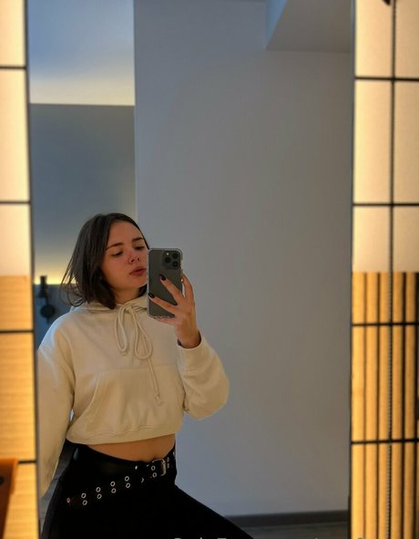 Apofigeaa modelo gratis foto