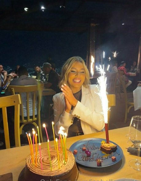 isabellanourie estrella porno imagen