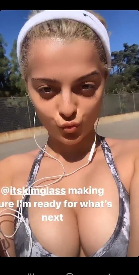 Bebe Rexha estrella caliente galerías