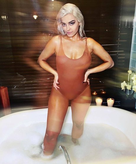 Bebe Rexha star du porno sexy photo