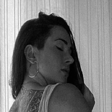 Cogumay star du porno en haute qualité galerie